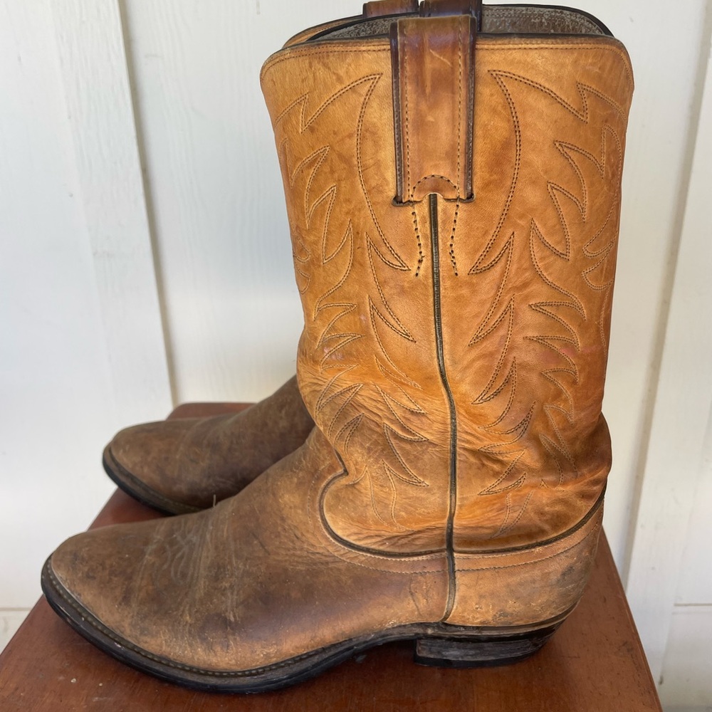 Justin 1122 Cowboy Boots - Size 10 D
